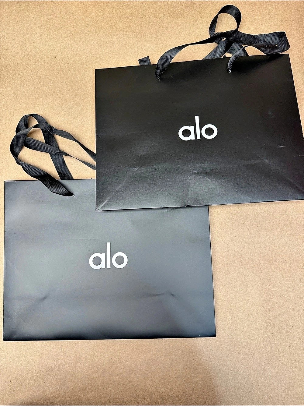 Alo Paper Shopping Bags Black
